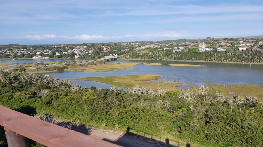6 Bedroom Property for Sale in Merryhill Eastern Cape